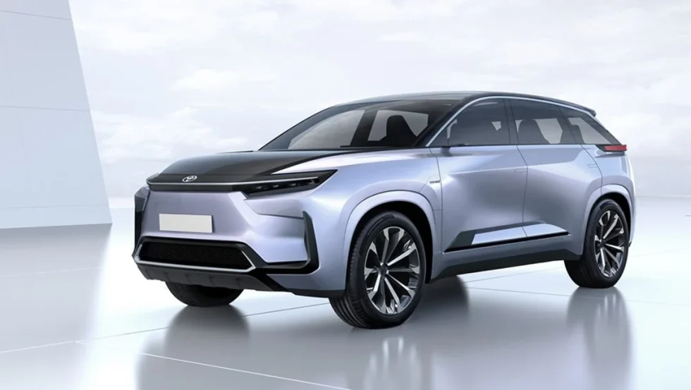Toyota's electric Kluger? Large three-row SUV design leaked for new three-row