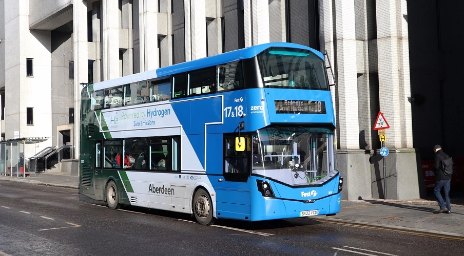 UK government offers £129 million funding to add zero-emission buses