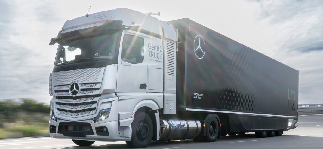 Daimler Truck Hydrogen-Powered Trucks with Mercedes-Benz GenH2 Fleet Trials