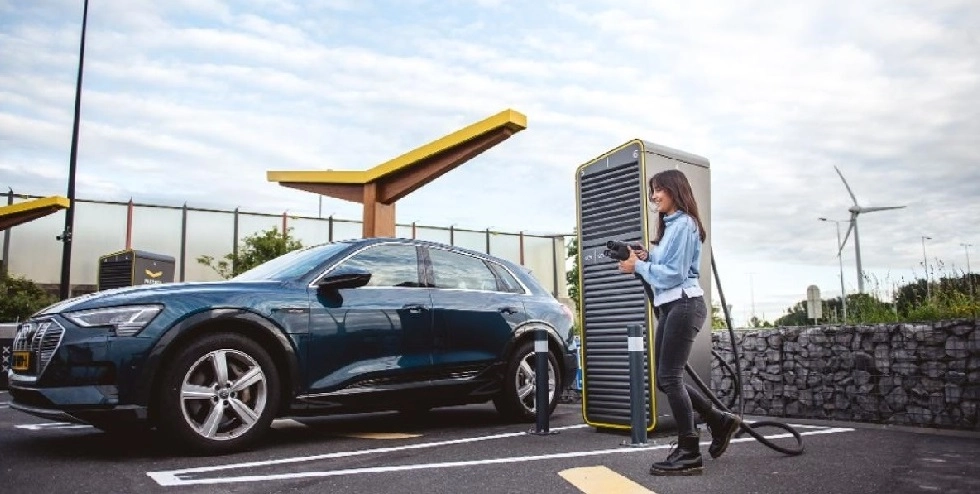 Fastned firm of charging points europe (1)