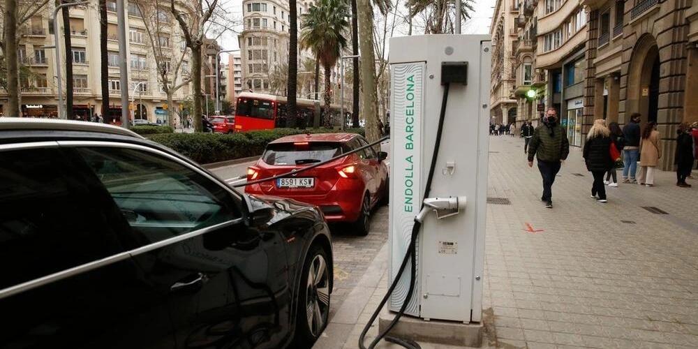 Catalan Elections Who will decide on the future of electric mobility Who will decide on the future of electric mobility