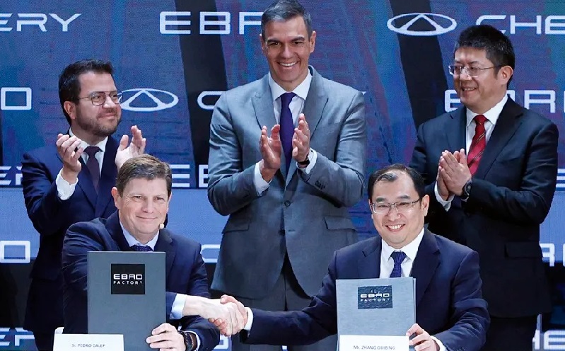 Chery and Ebro signed the agreement to produce 50,000 vehicles