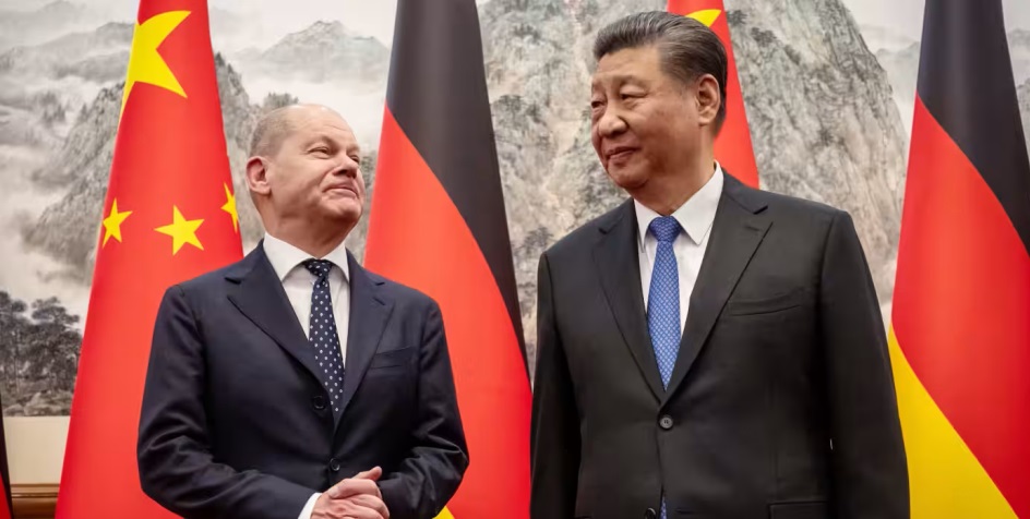 Xi Jinping and German Chancellor Olaf Scholz