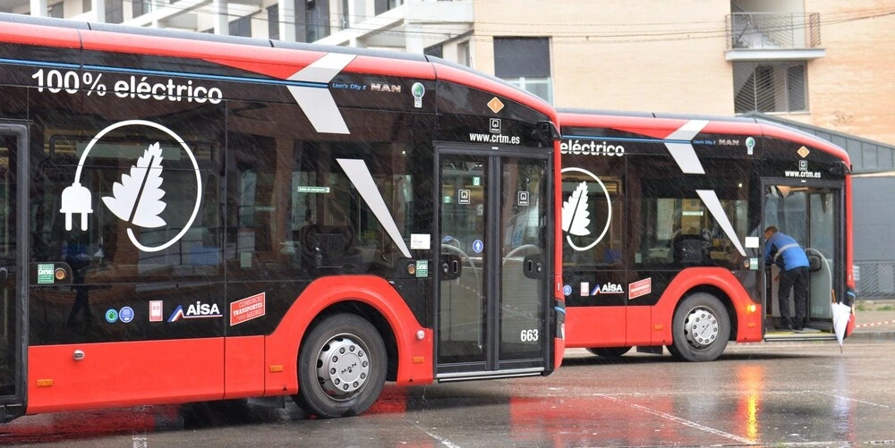 The rivalry extends to electric buses: Is there no truce between Barcelona and Madrid?