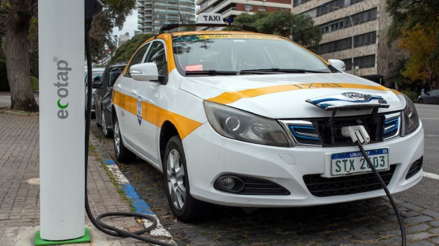 Uruguay electric taxi