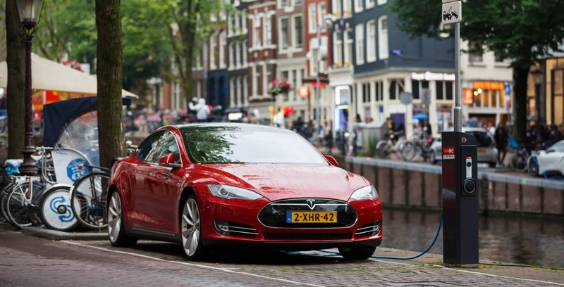 Price disparity in the Netherlands: The sector demands transparency in EV charging costs