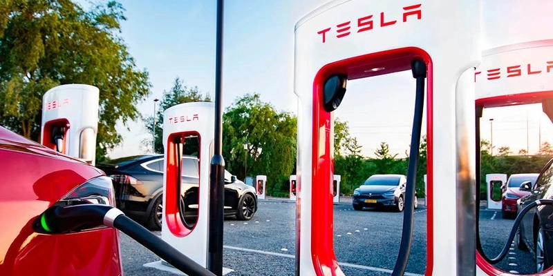 Copper theft in chargers: Elon Musk anticipates and resolves the eMobility challenge