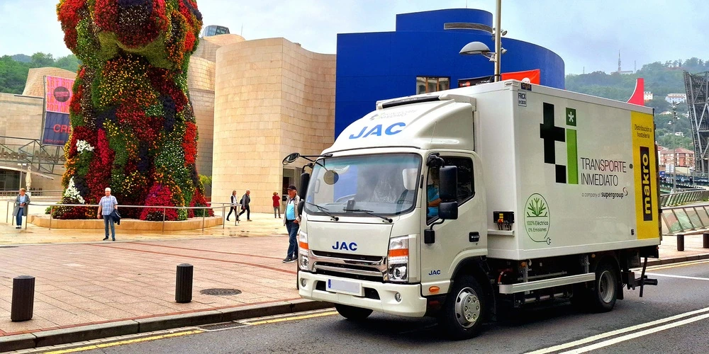 The ABC of Makro to operate 11 electric trucks and install 280 charging points