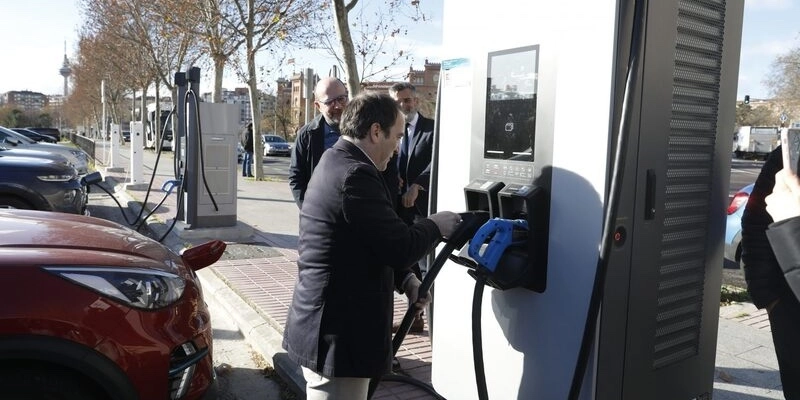 Madrid launches new tender! Here’s the offer for a 26-electric vehicle charging station