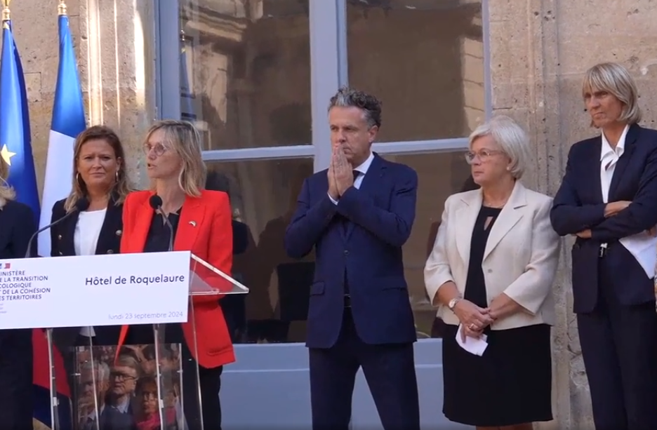 Agnès Pannier-Runacher, Valérie Létard, and Catherine Vautrin in the ceremony of power transfer