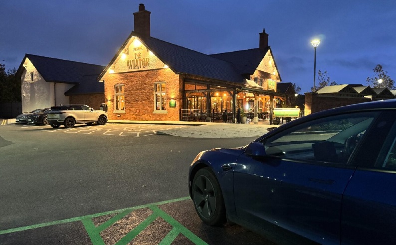 British pub JW Lees to install 22 ultra-rapid charging bays across 7 locations