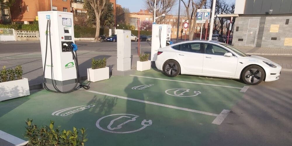 Private operators impose limits on the use of chargers: What is the public sector expecting?