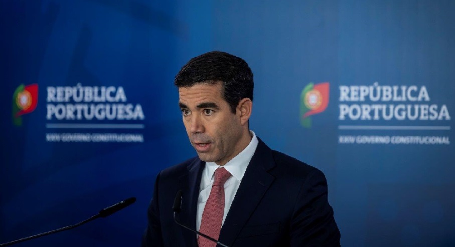 Minister of the Presidency António Leitão Amaro.