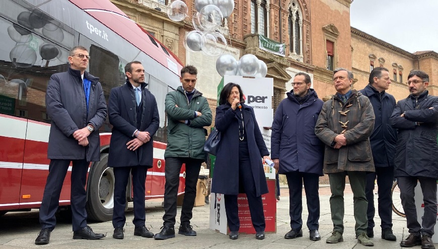 Solaris delivers first hydrogen buses to Bologna