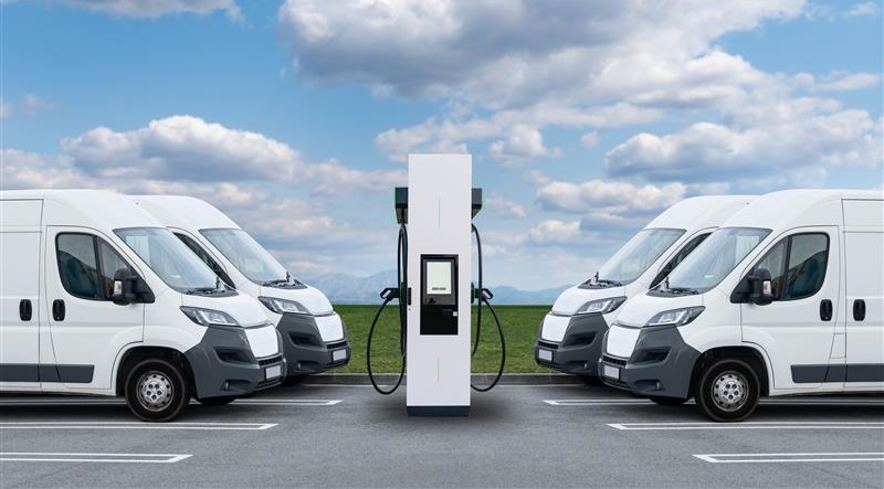 €350 million: EIB grants first green loan for electric light commercial vehicles to Ayvens