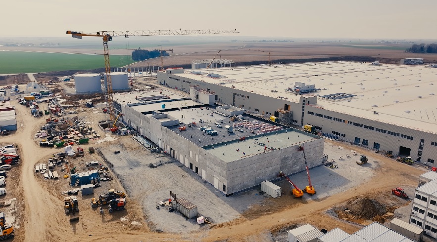 BMW’s German HV Battery Plant Is Progressing