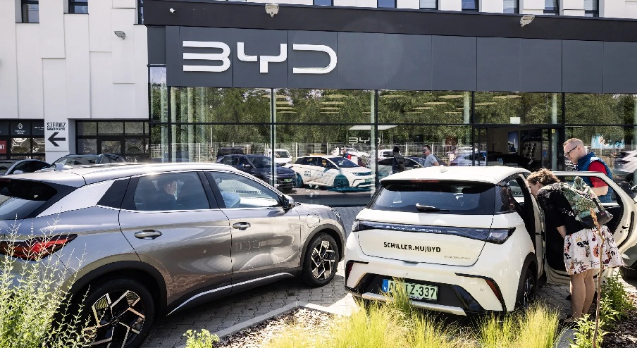 Chinese Carmakers BYD