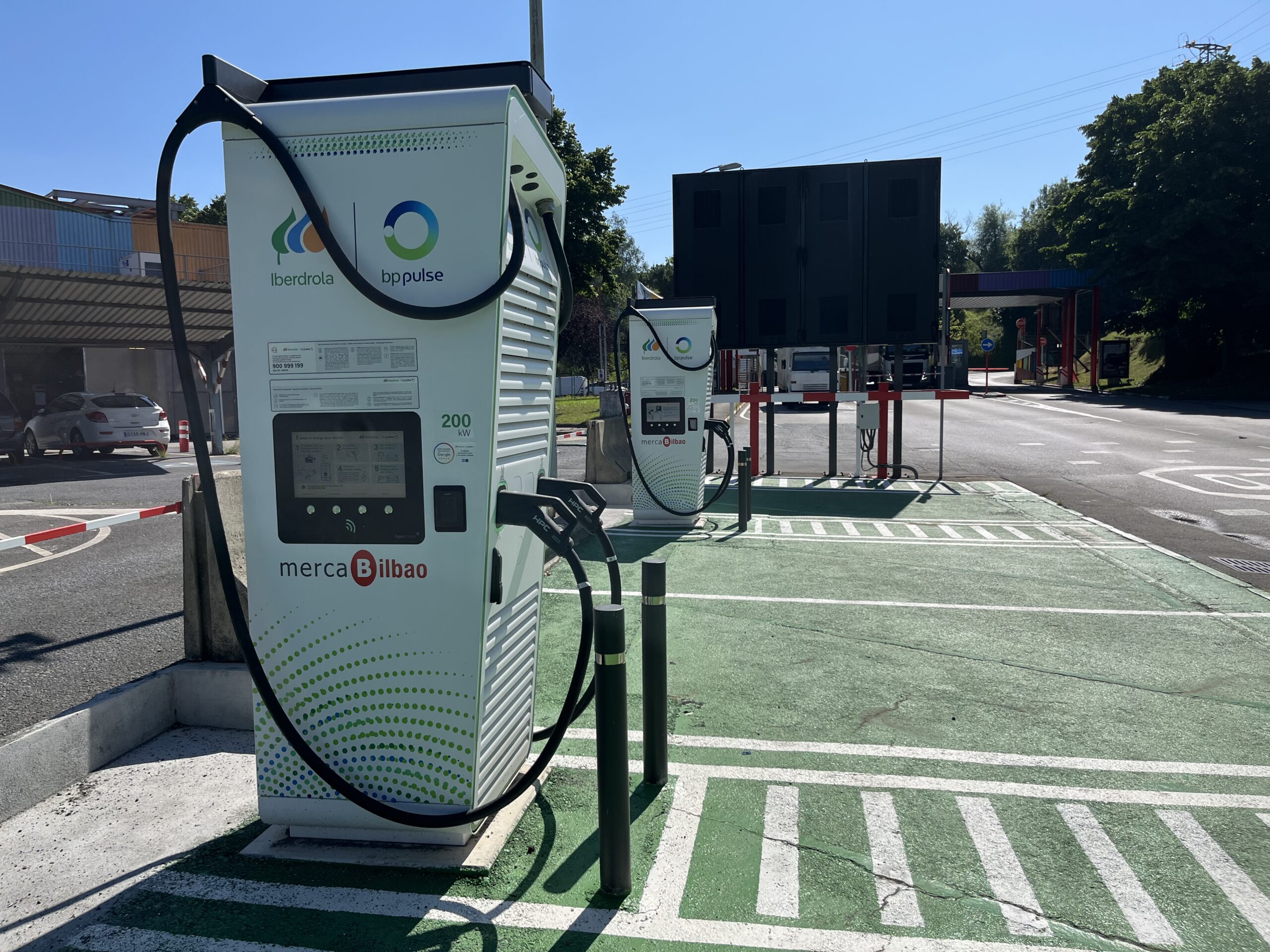 Iberdrola | bp pulse lanza cargadores de hasta 400 kW en Mercabilbao