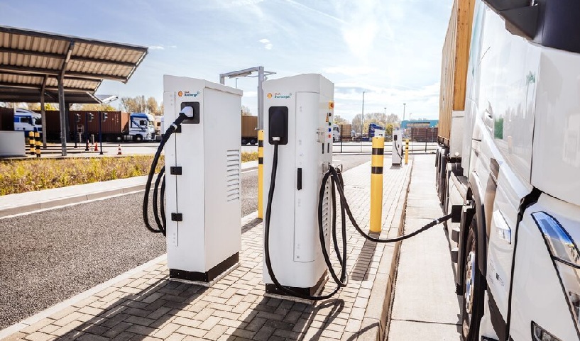 Shell launches integrated EV charging network for heavy-duty fleets in Europe