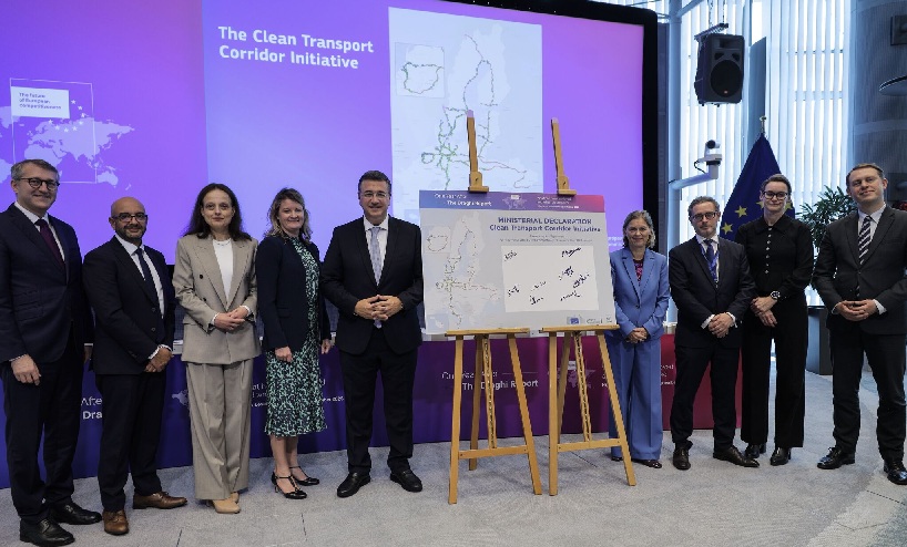 EU launches Clean Transport Corridor to boost electric HGV charging rollout