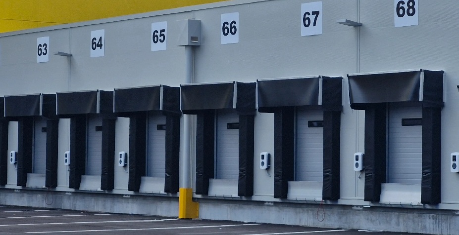 Edison Next equips DHL Express sites in Italy with over 100 charging points
