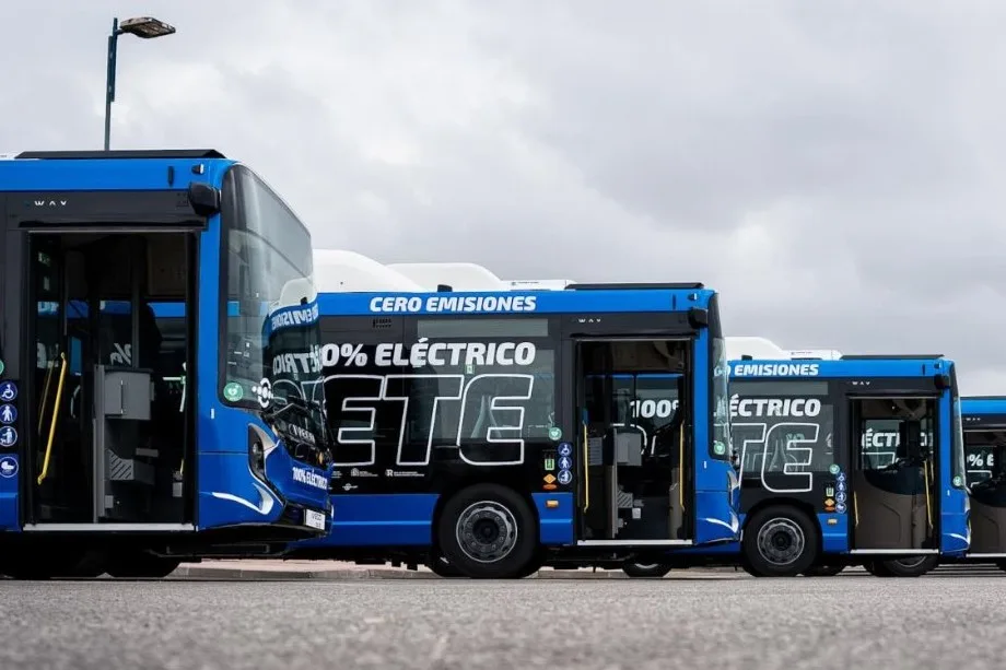 Málaga acelera la electrificación de su flota: 20 nuevos autobuses sostenibles en 2025
