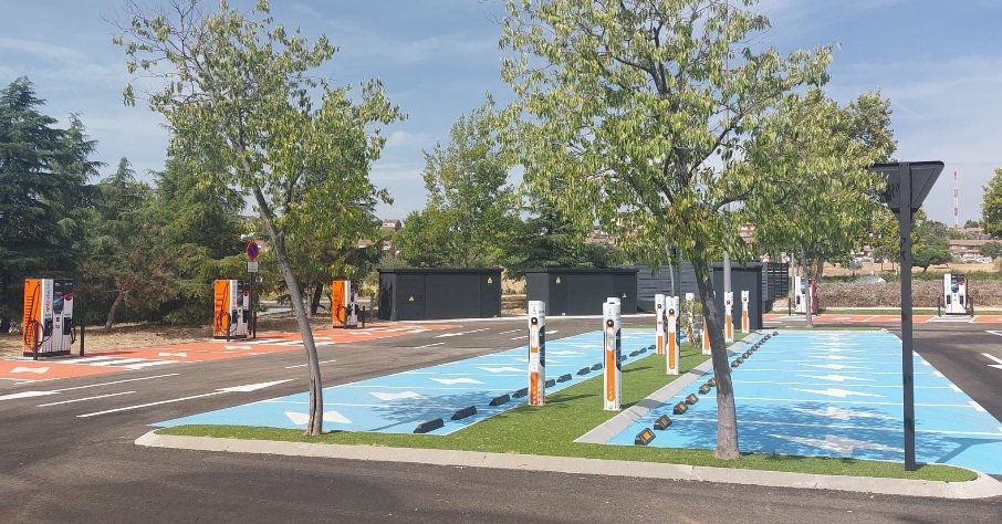 Hellonext supplies charging equipment for the largest EV hub in the Iberian Peninsula