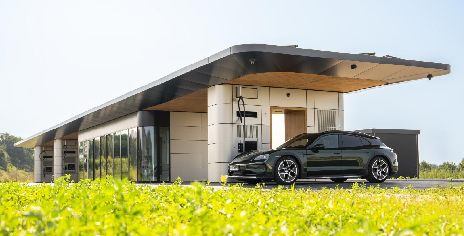 Ninth Porsche Charging Lounge, located in Lower Saxony, is now open