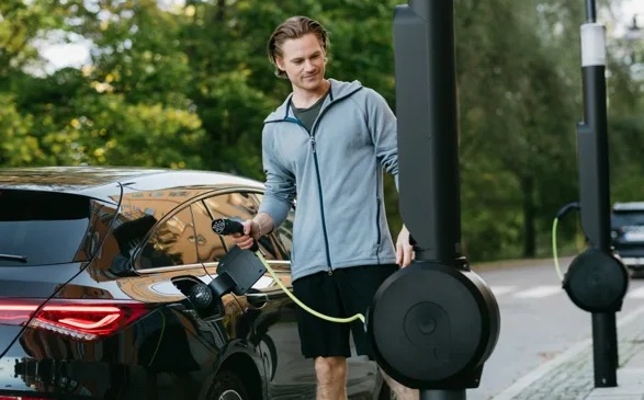 Ayuntamiento de Córdoba adjudica a 3 empresas la instalación de nuevos puntos de recarga