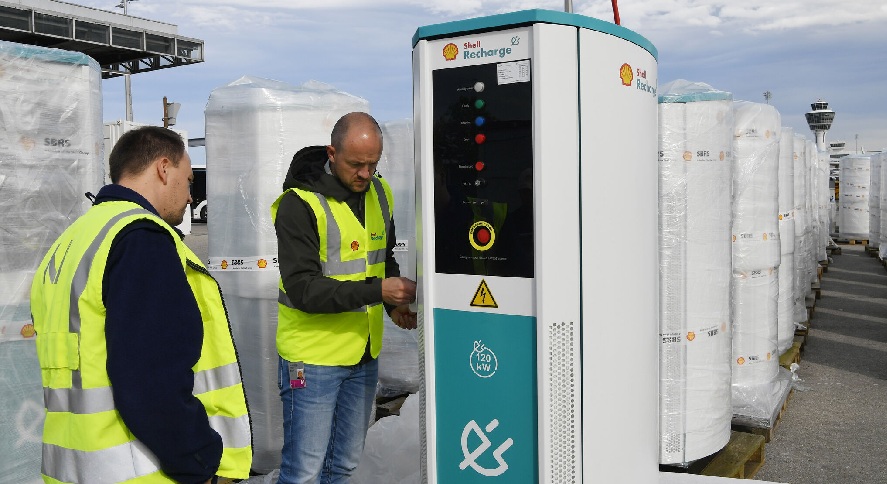 E-Mobility milestone at Munich Airport: SBRS powers up new depot with 50 e-bus chargers